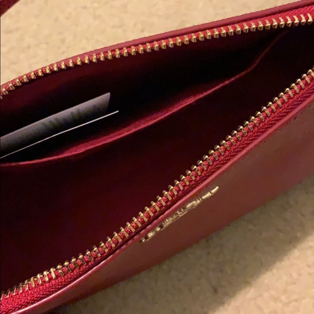 Coach Small Red Leather Shoulder Bag with Gold Tone Logo - Picture 3 of 4